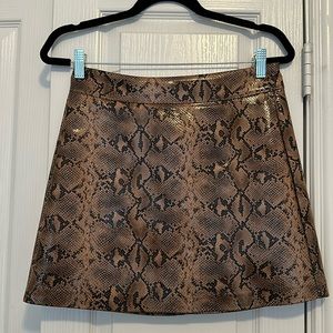 Snakeskin Skirt, never worn-perfect condition, Brand: BlankNYC, size 26